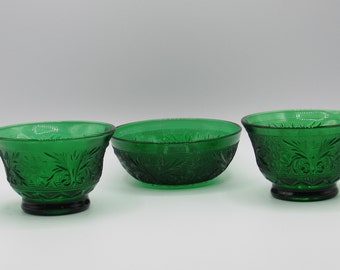 Set of 3 Forest Green Anchor Hocking Sandwich Glass Bowls