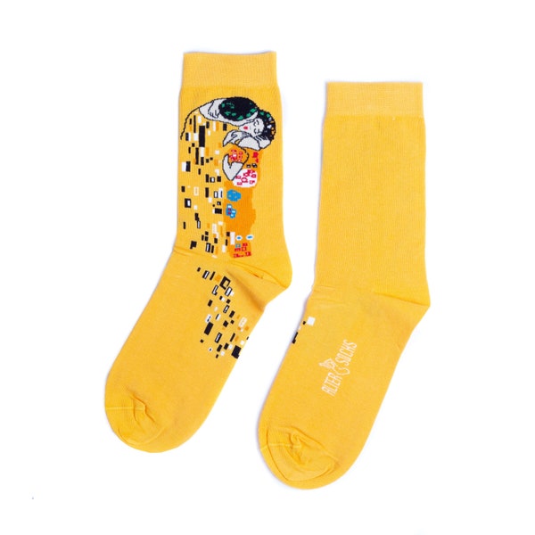 Gustav Klimt print socks | the kiss Gustav Klimt | art socks | Klimt the kiss | fun socks | cute gift socks | cool socks | artsy socks