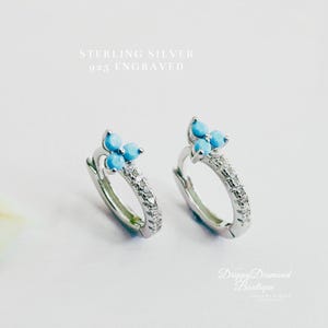 925 Sterling Silver Dainty Huggie Hoop Earrings - Green and White Zircon Crystals - Fine Flower Style Jewellery Gift