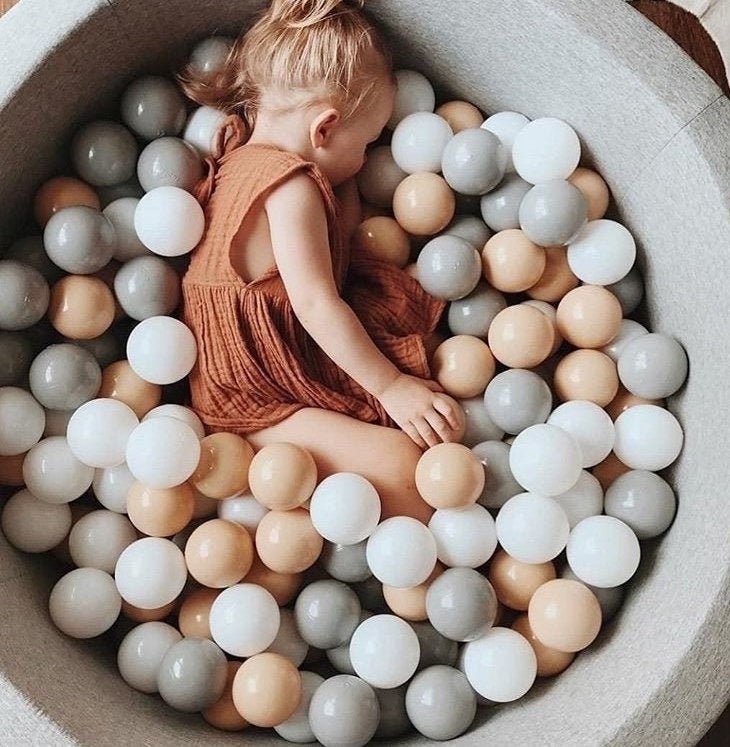 Ball Pit + 200 Balls included - Gray