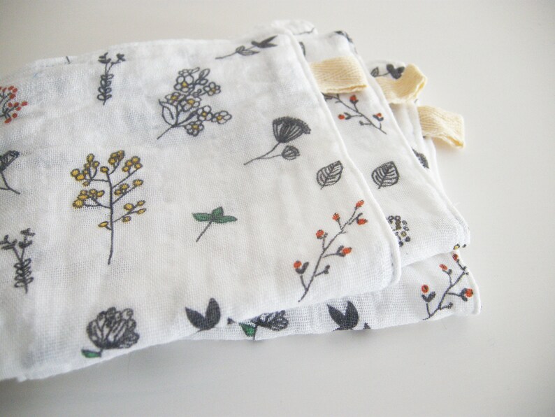 Set of 3 Baby Muslin Burping Cloths, Botanical Unisex Muslin Baby Face Wipes / Gift for a Baby