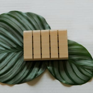 Cedar Soap Tray | Zero Waste Soap Lift from | Handmade Natural Cedarwood Tray