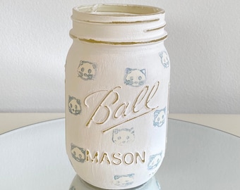 Cat design painted mason jar