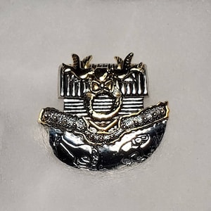 Vintage MJ Noah&#39;s Ark Pendant Brooch