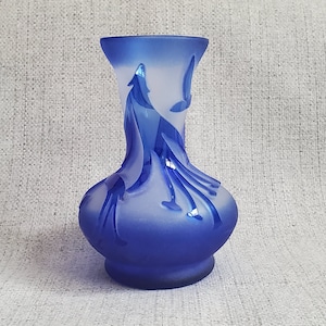 ケルシー・マーフィー作 カメオグラス 花瓶　ガラス彫刻　ピルグリム・グラス社 ケルシー・マーフィー作 カメオグラス 花瓶 ガラス彫刻 ピルグリム