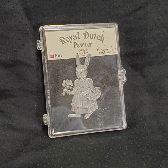 Royal Dutch Pewter Easter Bunny Pin - image 5