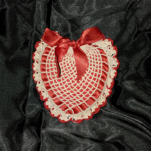 Vintage 1940s Hand Crochet Red & White Heart Shaped Pin Cushion Red Ribbon