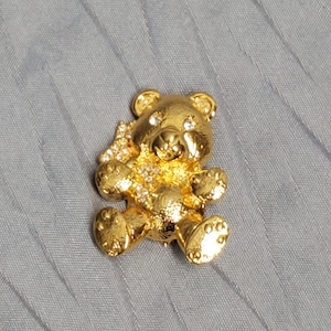 【ひろ】HARPO Bear Brooch ARTICULATED Bear Gold Brooch Pendant ~ BATVA 1999 Movable