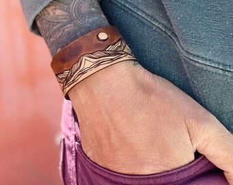 Custom Leather Mountain Cuff Bracelet, Mountain Bracelet, Leather Bracelet, Leather Accessories for Men, Mountain Jewelry