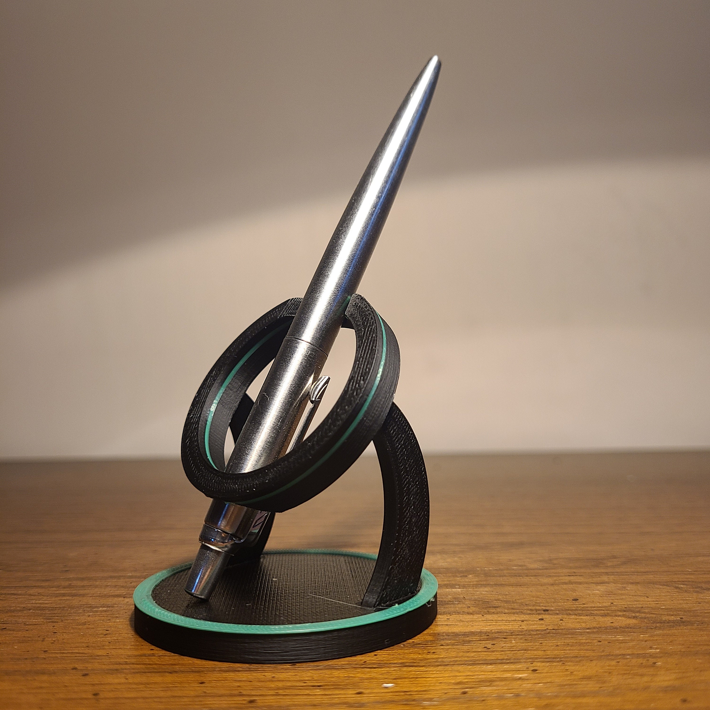 Single Pen Display Stand – Grateful Glitters