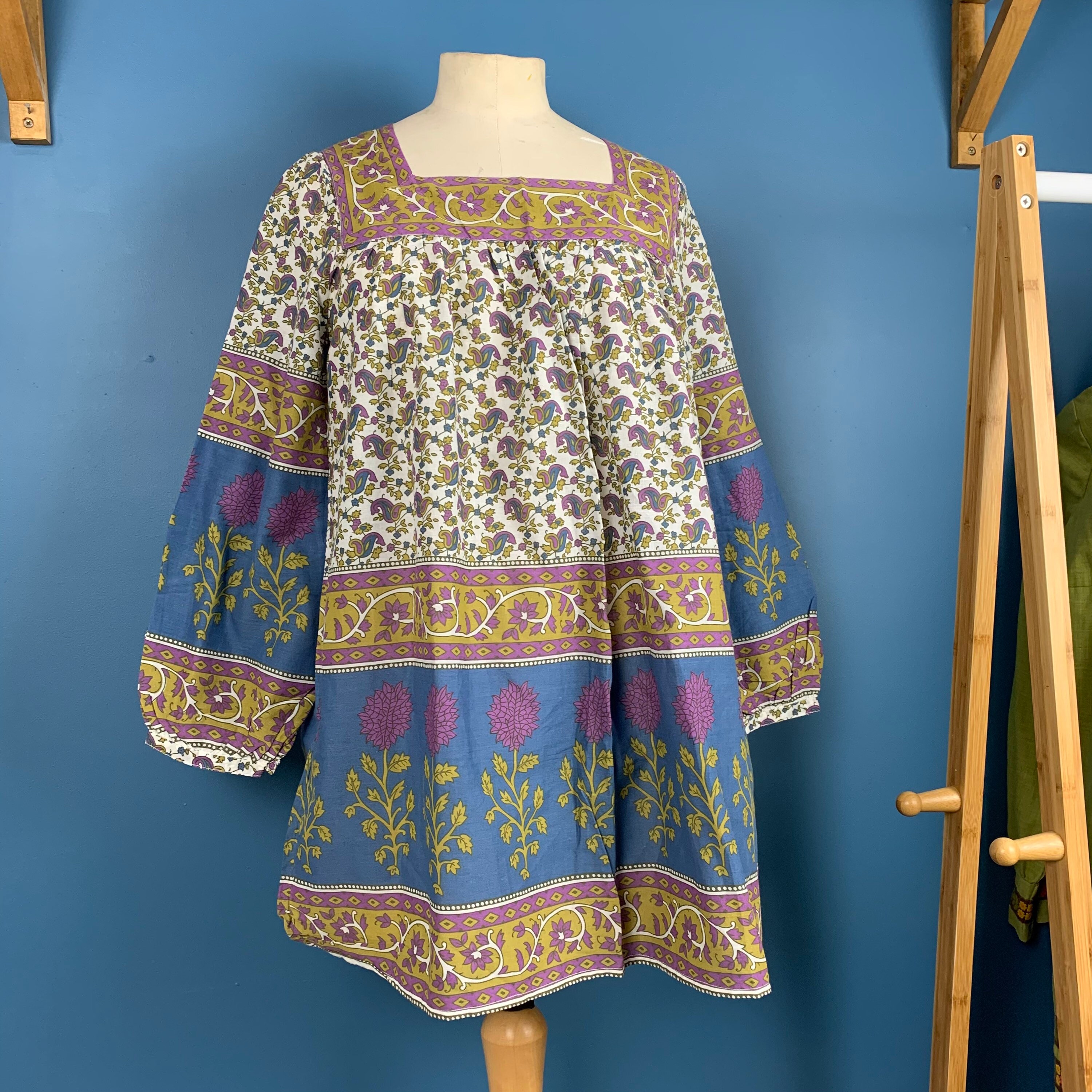 robe demetrios platinum