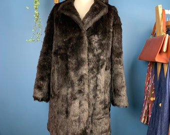 Vintage 60s brown faux fur jacket approximately size 12/14