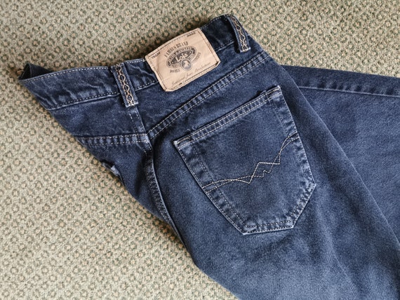 The Mom Jeans