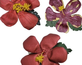 Handmade Leather Maga Flower Hair Clip: Puerto Rican Hibiscus