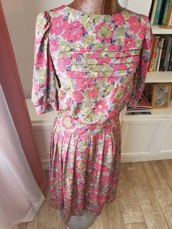 M--Two Piece Floral Vintage Set