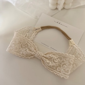 Baby Soft Headband, Baby Lace Headband, Dancing Butterfly Lace Headband   / 1st birthday /Photo props