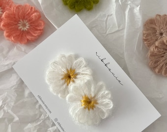 knitted crochet flower snap clip for girl two flower