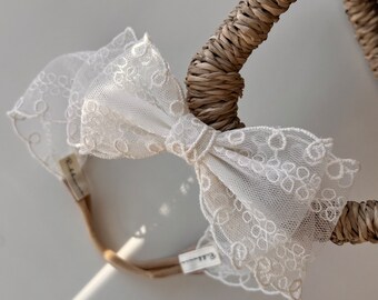 Newborn Lace Headband, Ivory Lace Headband , Delicate Lace Bow, Soft Nylon Headband