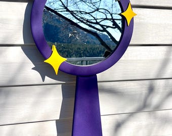 Life-size handheld Mirror