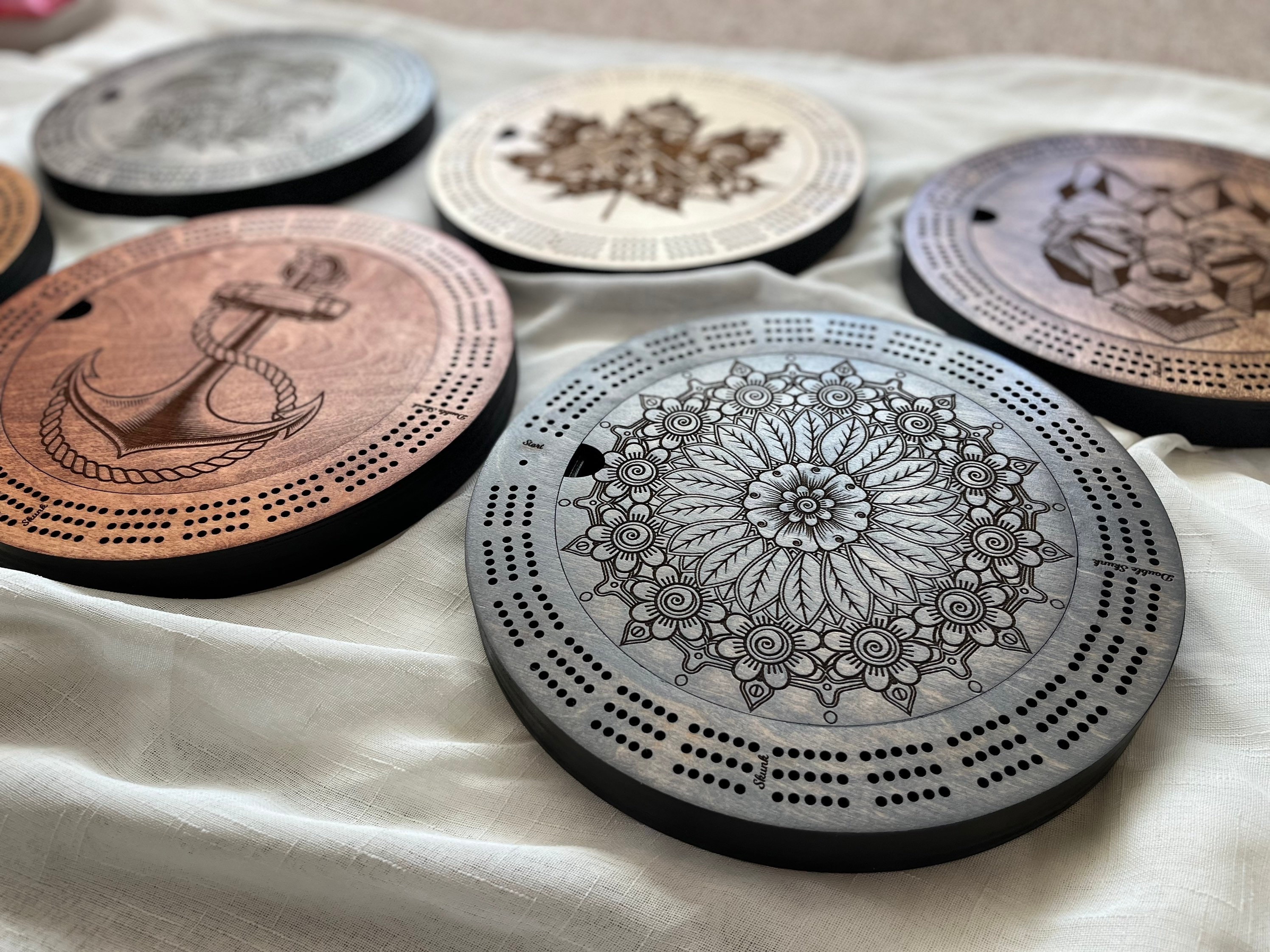 Engraved Wooden Cribbage Board: Includes Cards & Metal Pegs