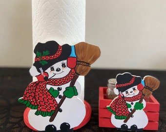 Cute Snowman Paper Towel Holder and Salt & Pepper Shaker Basket Holder