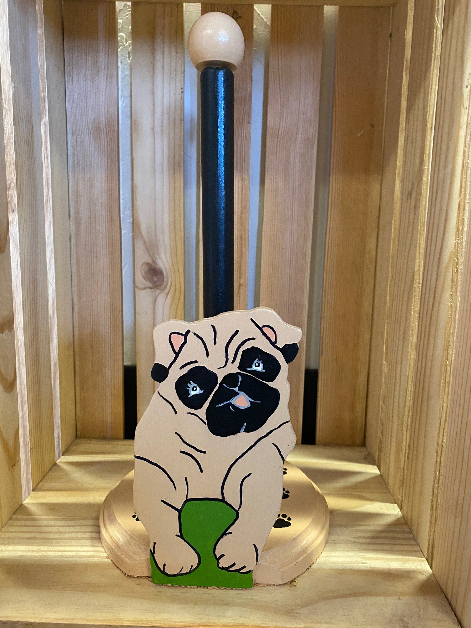 Pug paper towel clearance holder