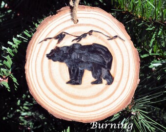 Moutain Bear Ornament, Pine Ornament, Pyrography, Wood Burned, Pine Wooden Ornament, Holiday Ornament, Gift, Rustic Ornament, Rustic