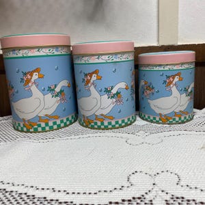 Set of Three Vintage Nesting Tins | Tin Canisters | Home Decor | Vintage Ducks