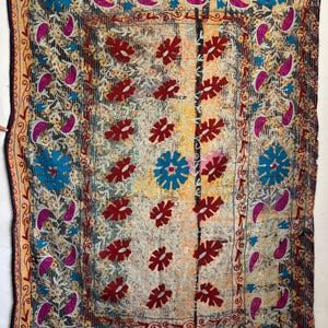 Uzbek suzani kantha hand embroidered bedspread,blanket quilt home decor styling