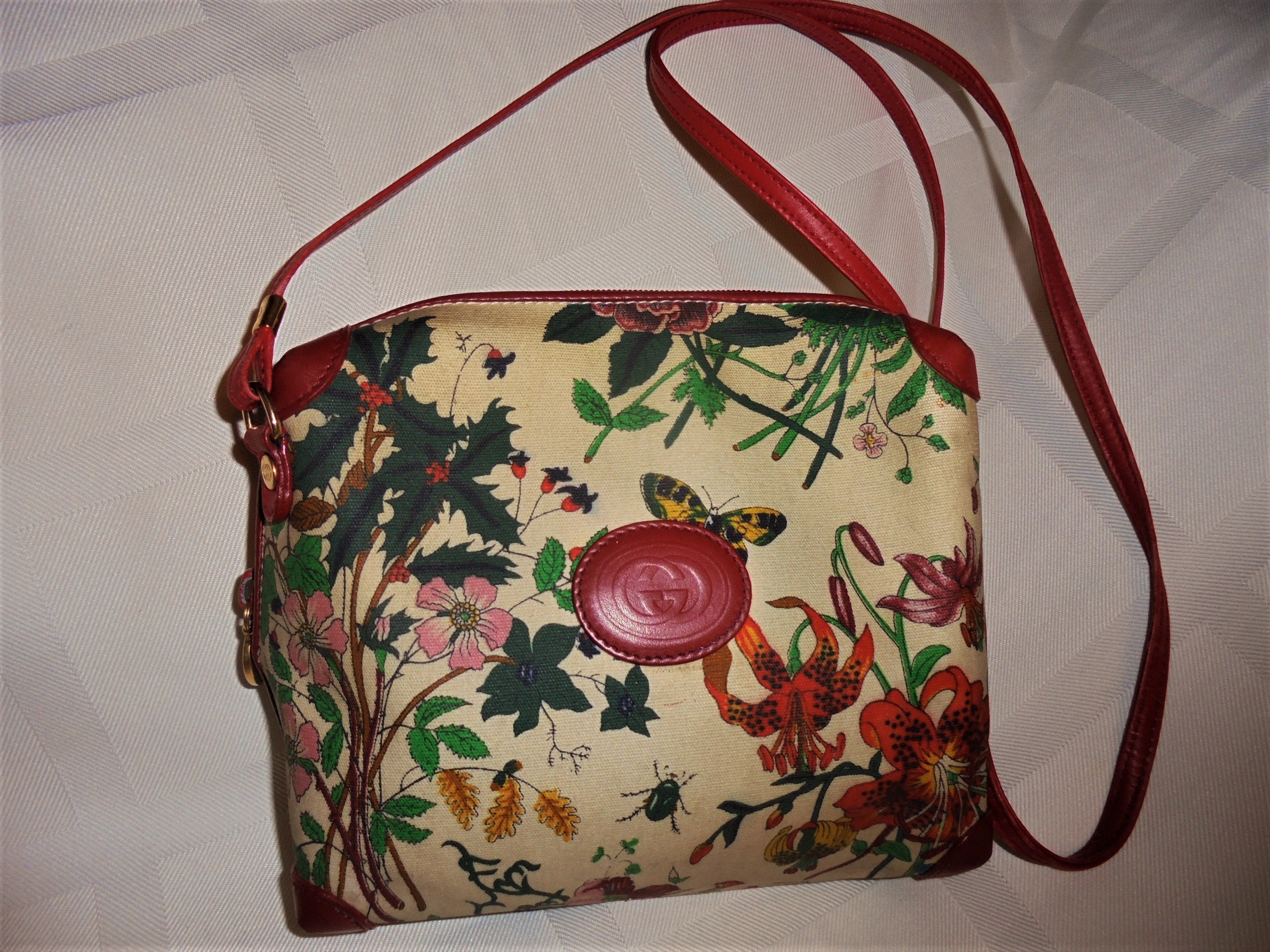 RED GUCCI With Christmas Holly Berries GARDEN Souveneir Floral - Etsy  Australia