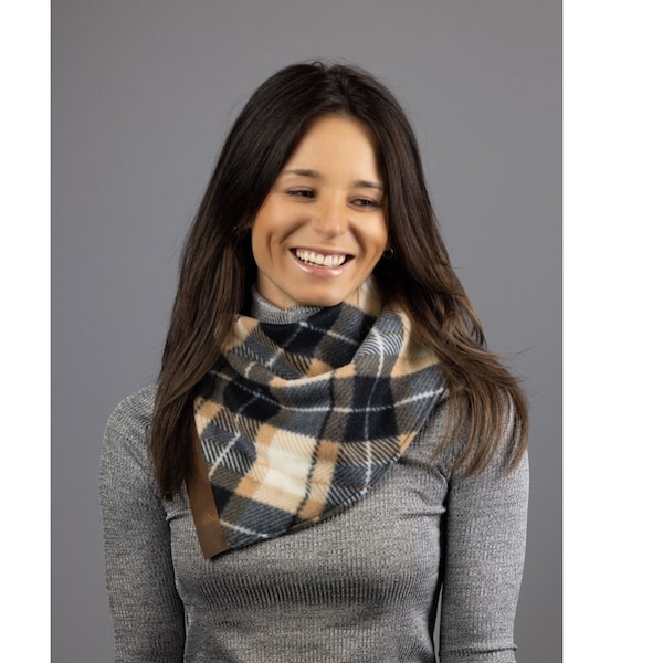 Scarf With Snaps Etsy