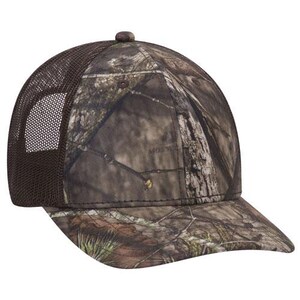 Op de afbeelding: Een bruine baseballcap met camouflageprint en een mesh achterkant. De cap heeft een bruine klep en een camouflageprint op de voorkant en de kroon.