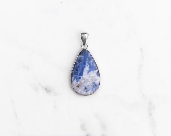 Vintage Lapis Lazuli 925 sterling silver necklace 925 silver mini belcher chain....blue gemstone