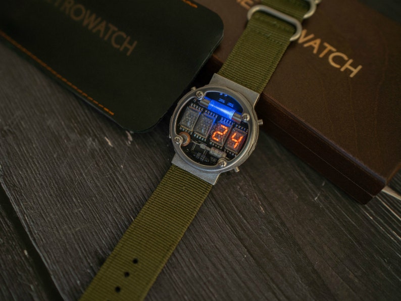 metro 2033 watch metro 2033 watch