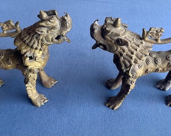 Par de leones foo de bronce/latón macizo del sudeste asiático