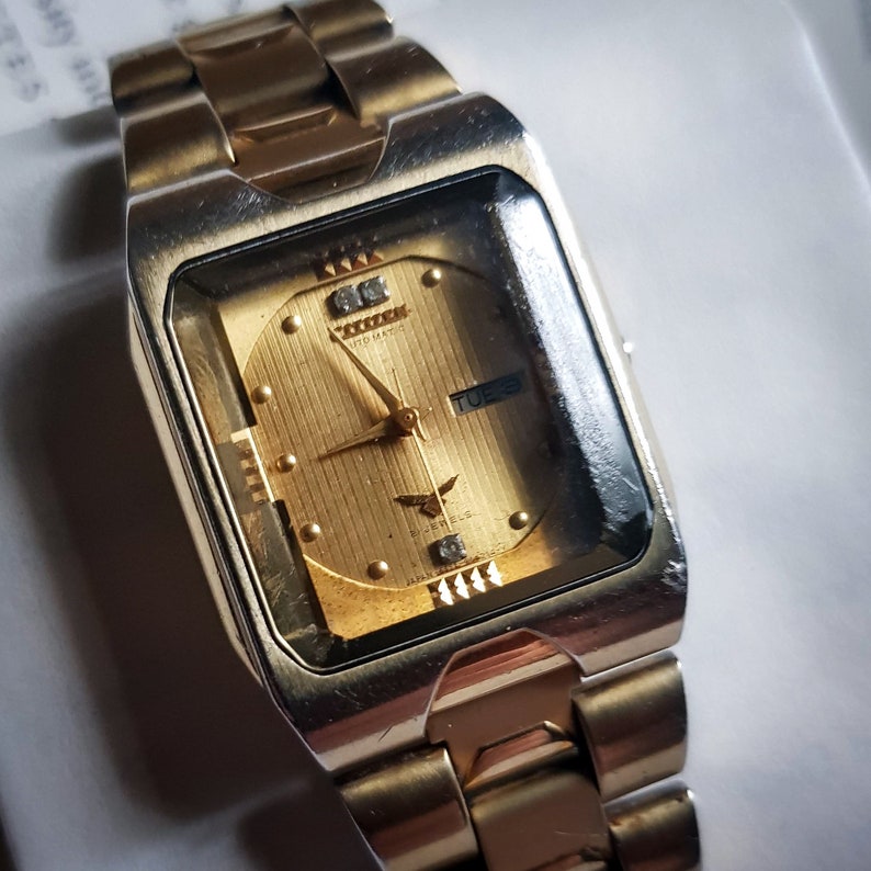 citizen tank style watch