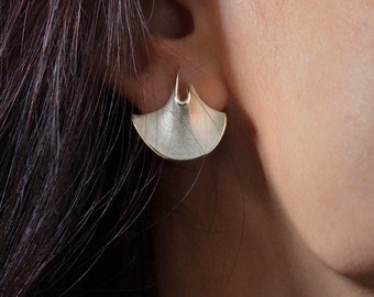 Curve Earrings, COSINE