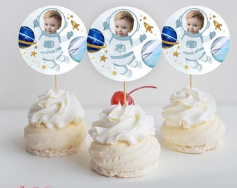 Eerste reis rond de zon gepersonaliseerde cupcake toppers ruimte verjaardag cupcake toppers foto cupcake toppers foto astronaut cupcakes SP576