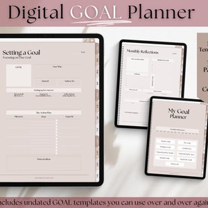 Puede incluir: Planificador de objetivos digital con un esquema de color rosa y blanco. El planificador incluye más de 10 plantillas, más de 30 páginas y más de 45 cubiertas. El planificador presenta una sección para establecer un objetivo, un plan de acción y reflexiones mensuales.