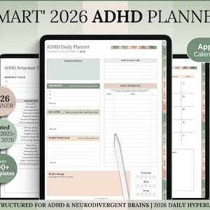 Puede incluir: Un planificador digital para TDAH, etiquetado como "SMART" 2026. La imagen muestra varias tabletas que muestran páginas del planificador con secciones para horarios diarios, prioridades y objetivos mensuales. Incluye integración con Apple & Google Calendar. Con fecha de noviembre de 2025 a diciembre de 2026.