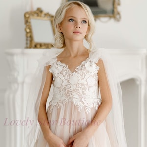 Tulle flower girl dress Tutu dress Junior bridesmaid dress Toddler lace dress Girl wedding dress Formal dress for girls Baby girl dress
