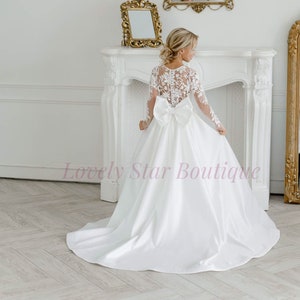 Satin Blumenmädchenkleid Mädchenhochzeitskleid Spitze Blumenmädchenkleid Kleinkindkleid mit Zug Tüllmädchenkleid Rustikales Blumenmädchenkleid Bild 8