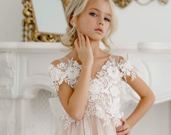 Rustic flower girl dress, Ivory flower girl dress, Tutu dress, Junior bridesmaid dress,Lace flower girl dress,Tulle girl dress,Toddler dress