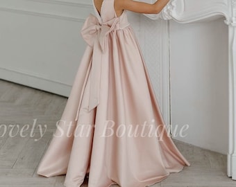 Junior Brautjungfer Kleid, Satin Blumenmädchen Kleid, Elfenbein Blumenmädchen Kleid, Mädchen Hochzeitskleid, Mädchen langes Kleid, Kleinkind Kleid, Blush Mädchenkleid