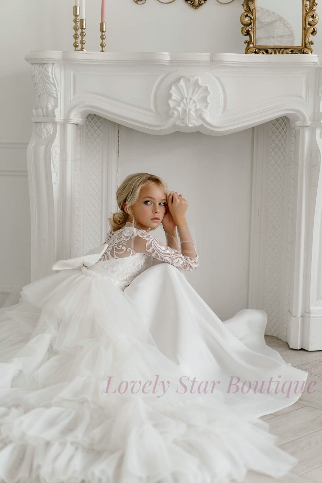 Junior Bridesmaid Dress, Flower Girl Dress Train, Girl Lace Dress