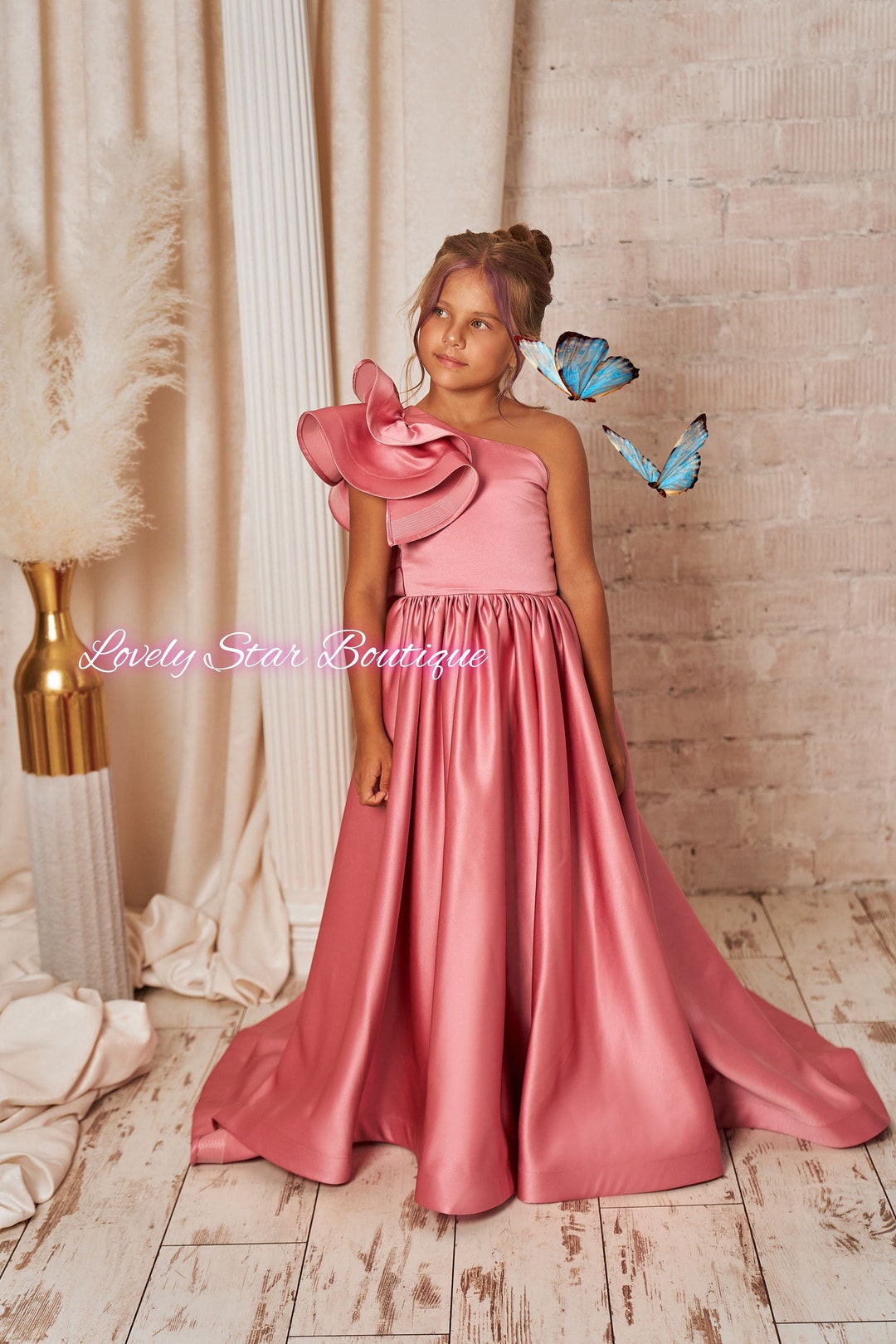 Guía De La Niña De Las Flores: Del Vestido A Los Deberes, Todos Los Secretos Que Querías