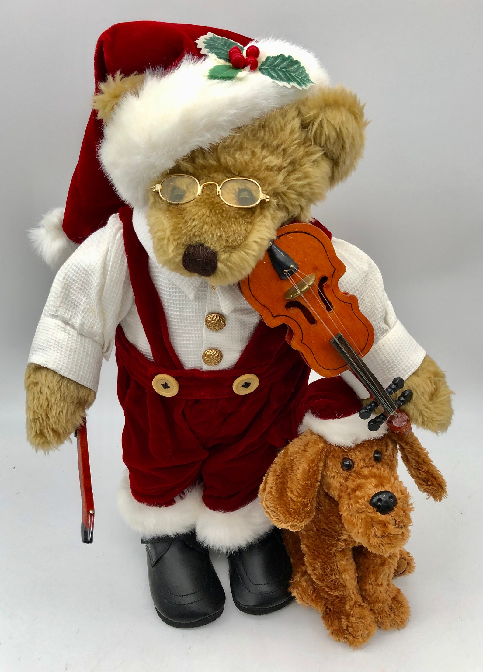 teddy bear with violin