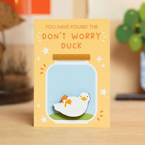 No te preocupes pato pin o imán - regalo de ansiedad - mini animal divertido insignia broche - anímate sólo porque el buzón regalo positividad pin lindo