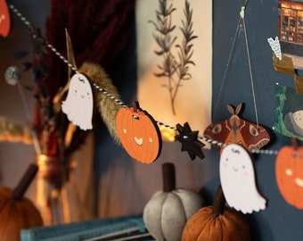 Make Your Own Halloween Garland - Pop Out Wooden Ghosts and Pumpkins - DIY Gift Ghost Pumpkin - Spooky Decor Halloween Party - Banner Cobweb