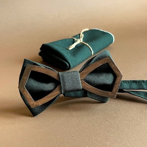 Emerald bow tie with pocket square Wooden bow tie Emerald green wedding bow ties for men